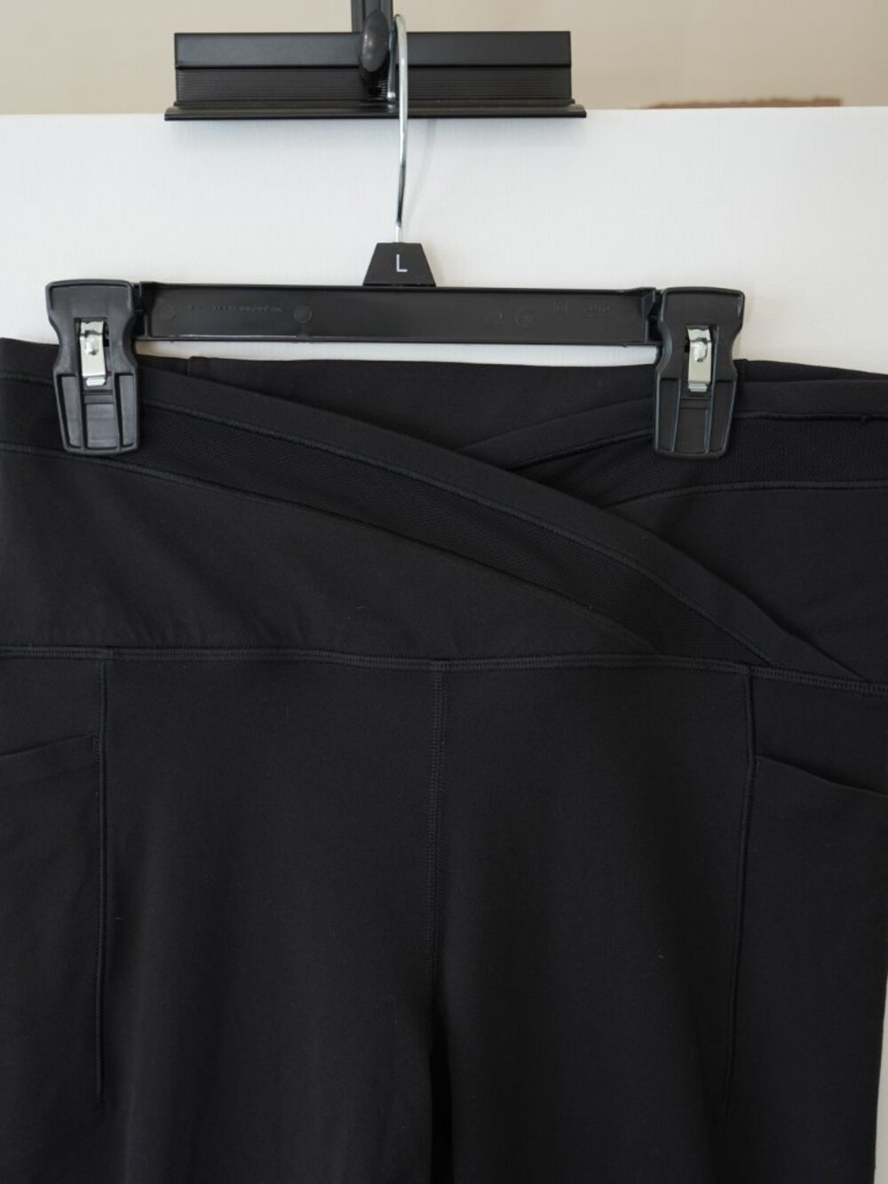 Athleta Salutation Stash 7/8 Leggings High Rise Mesh Crossover Black - Picture 3 of 5